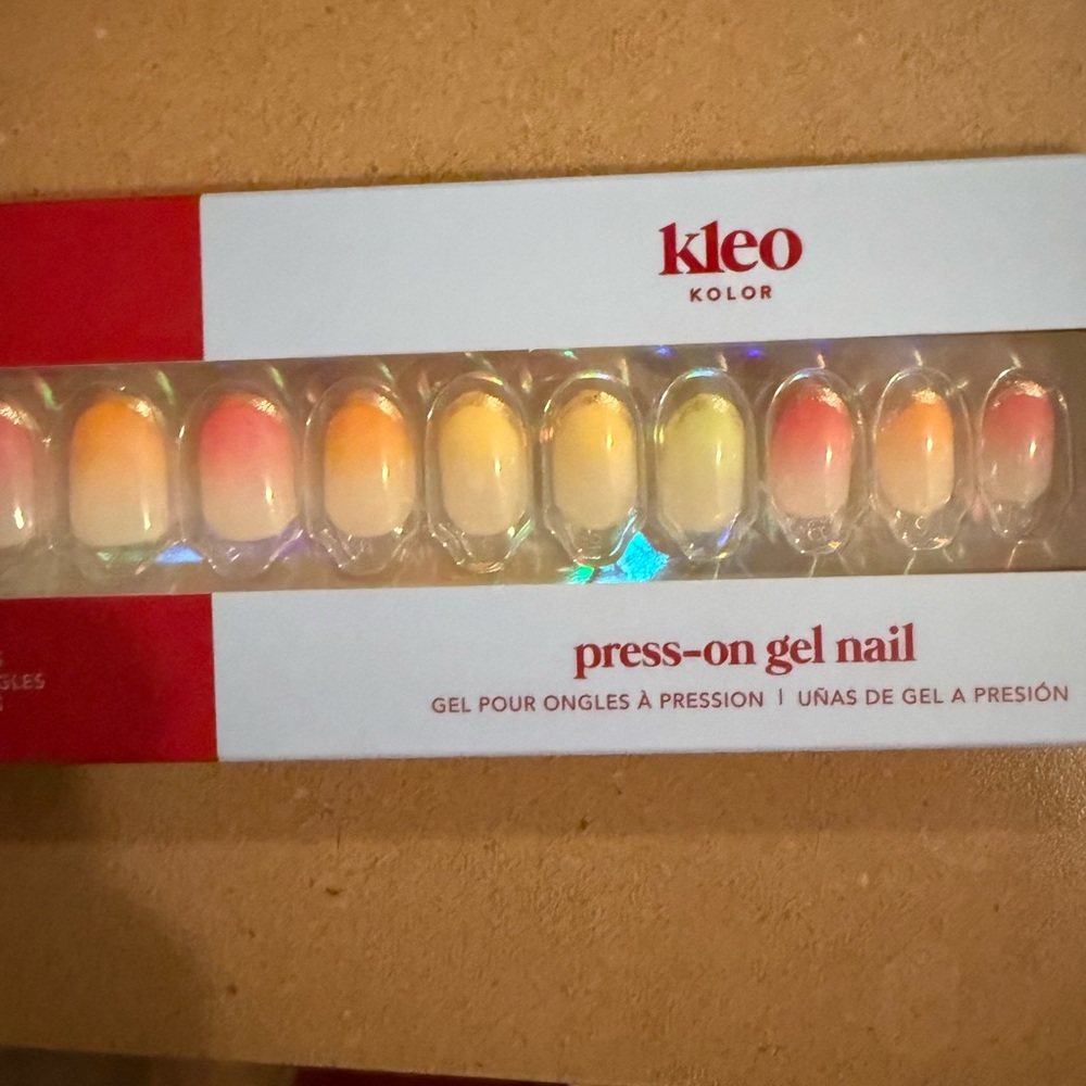 Kleo Kolor Press-On Gel Nails